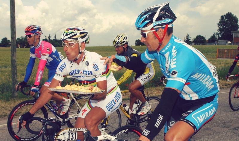 Una etapa del Tour equivale a 9 hamburgesas... ó 243 zanahorias