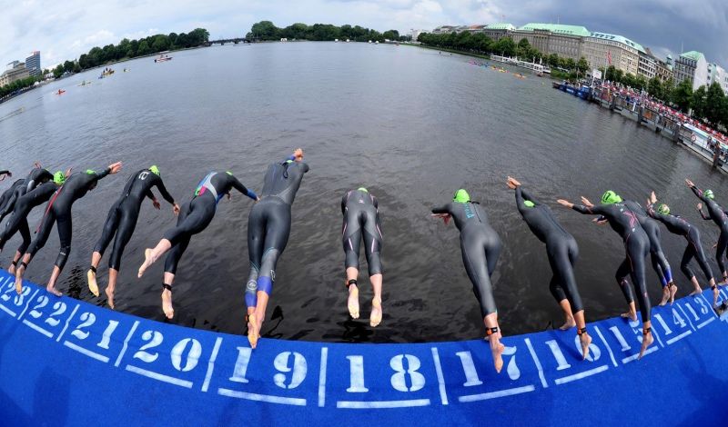 Vídeo-resumen del Mundial de Triatlón por Relevos Mixtos de Hamburgo