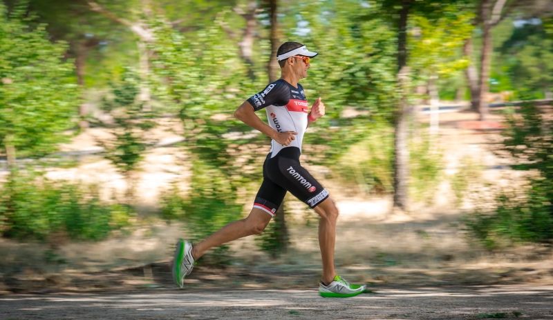 Clemente Alonso: "Los pro tenemos suerte de que Iván Álvarez empezara tarde en el triatlón"