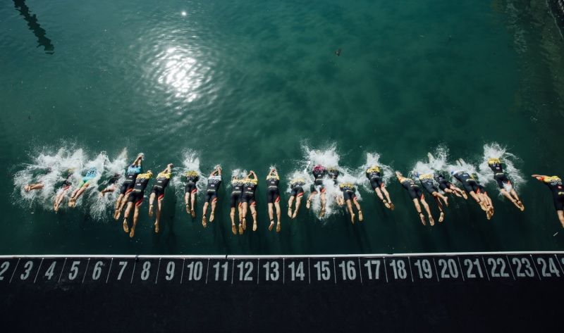 Vídeo-resumen de la Super League Triathlon (Triple Mix)