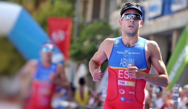 Uxío Abuín remonta hasta el bronce en la Copa del Mundo de Huelva