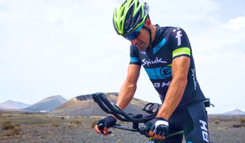 Eneko Llanos analiza el segmento de ciclismo de Kona