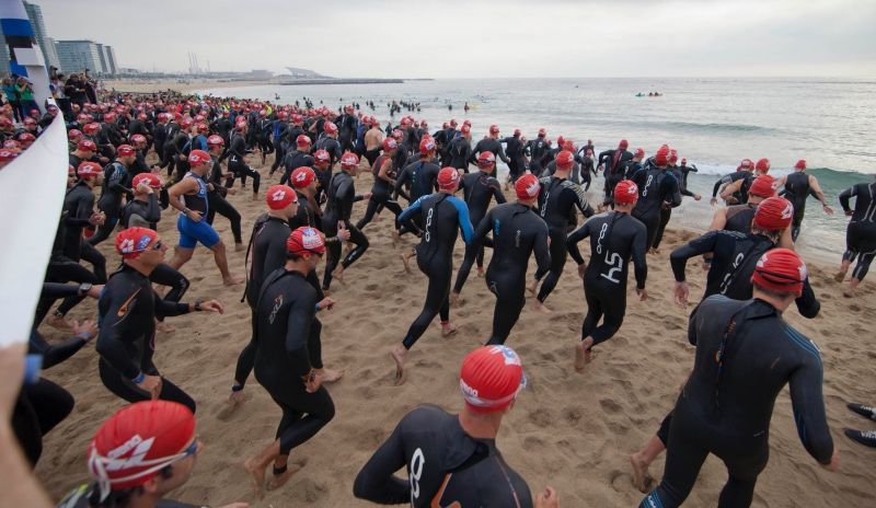 El Triatlón de Barcelona repite como el más multitudinario de España