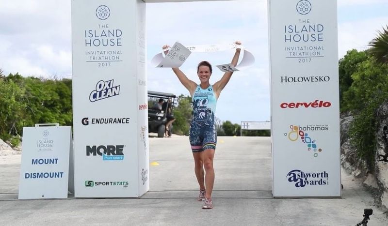 Duffy gana el Island House Triathlon antes de debutar en media distancia