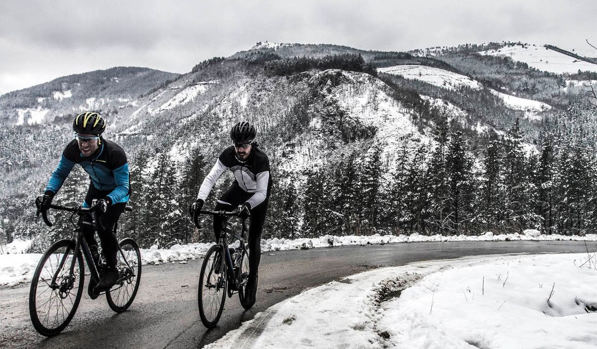 La equipación perfecta para entrenar en bici este invierno