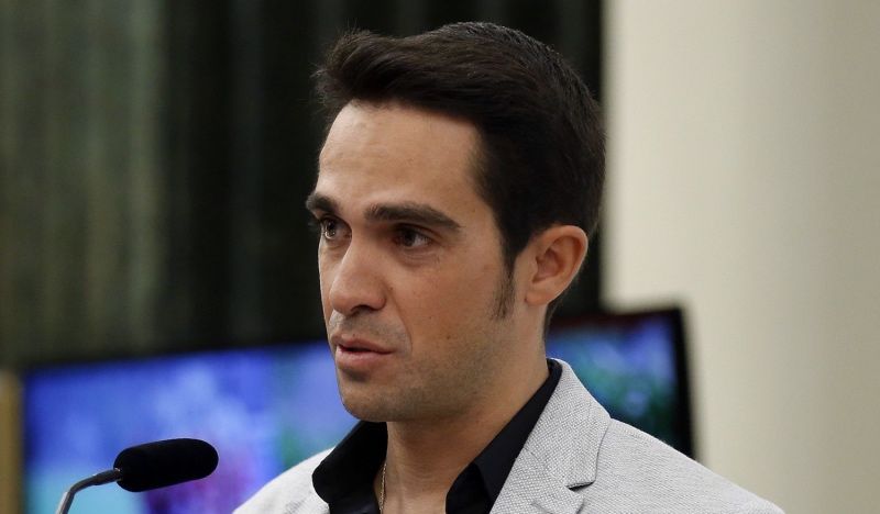 Contador: "La gente me dice que lloró el día del Angliru, eso me emociona"