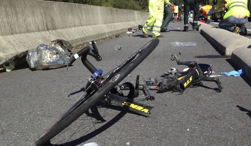Muere un ciclista atropellado mientras entrenaba en la provincia de Cáceres