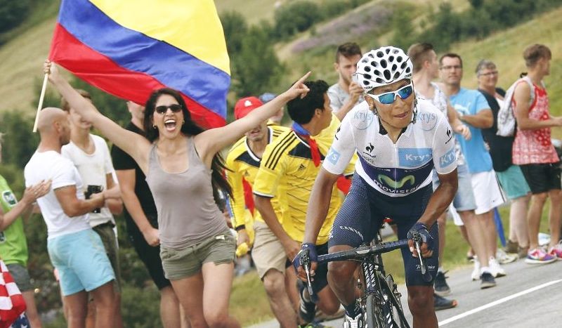 Los entrenos de Nairo Quintana en Colombia son un auténtico 'show'