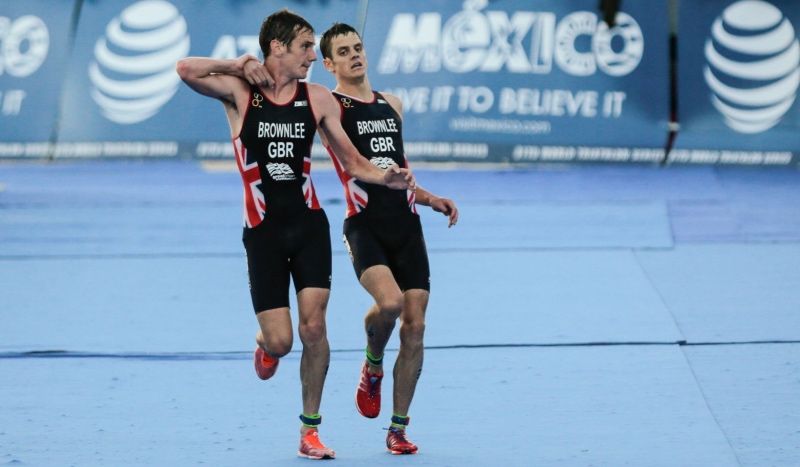 El 'show' de los Brownlee vuelve en las WTS de Abu Dhabi
