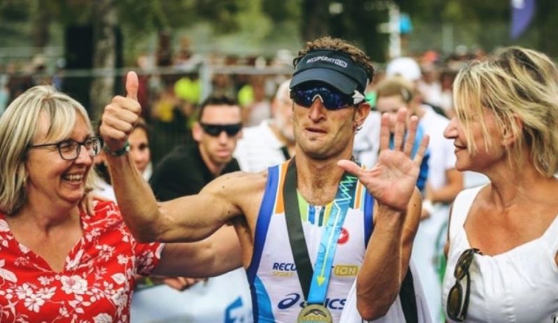 Marcel celebra su sexta victoria en el Embrunman 2017.
