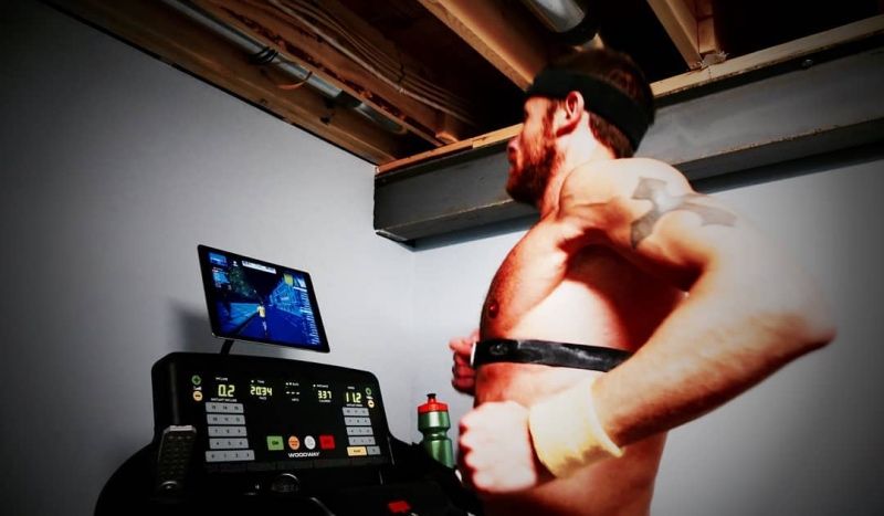 (VÍDEO) Así es un día de 'entreno indoor' de Lionel Sanders