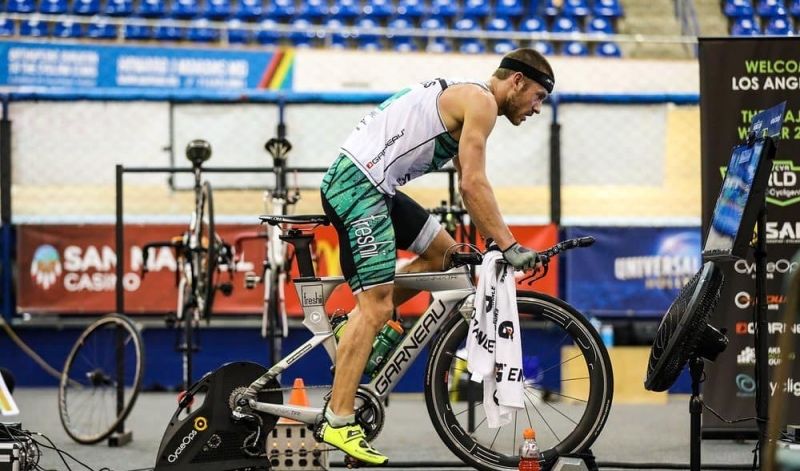 Sanders acaricia la victoria en la CVR World Cup de ciclismo virtual