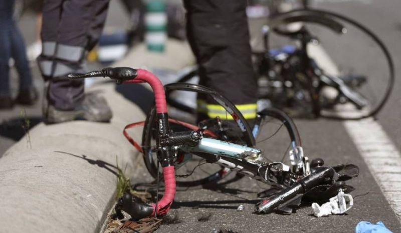 Muere un ciclista atropellado en Sevilla
