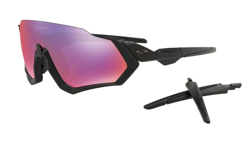 Oakley lanza las Flight Jacket y las Field Jacket