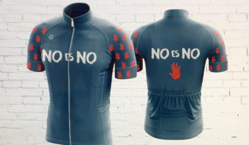 Un maillot contra la violencia de género