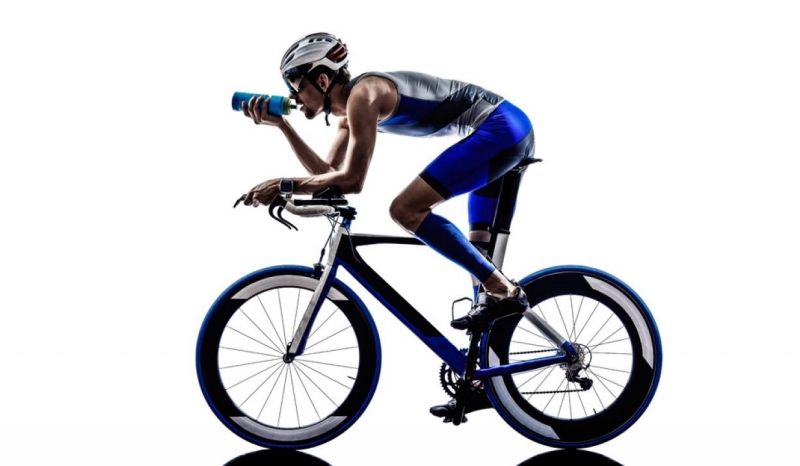 La bebida deportiva perfecta para el triatleta