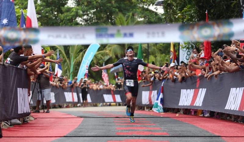 Tim Don regresa a lo grande: victoria épica en el Ironman 70.3 de Costa Rica