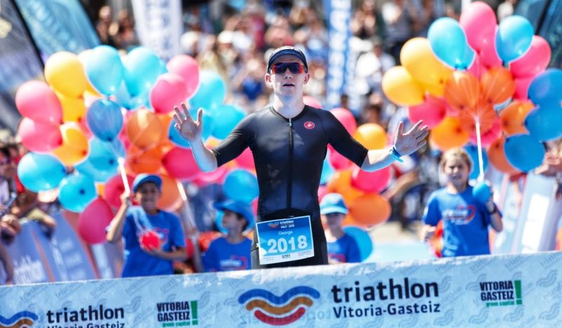 VÍDEO-resumen del Triathlon Vitoria-Gasteiz (HALF)