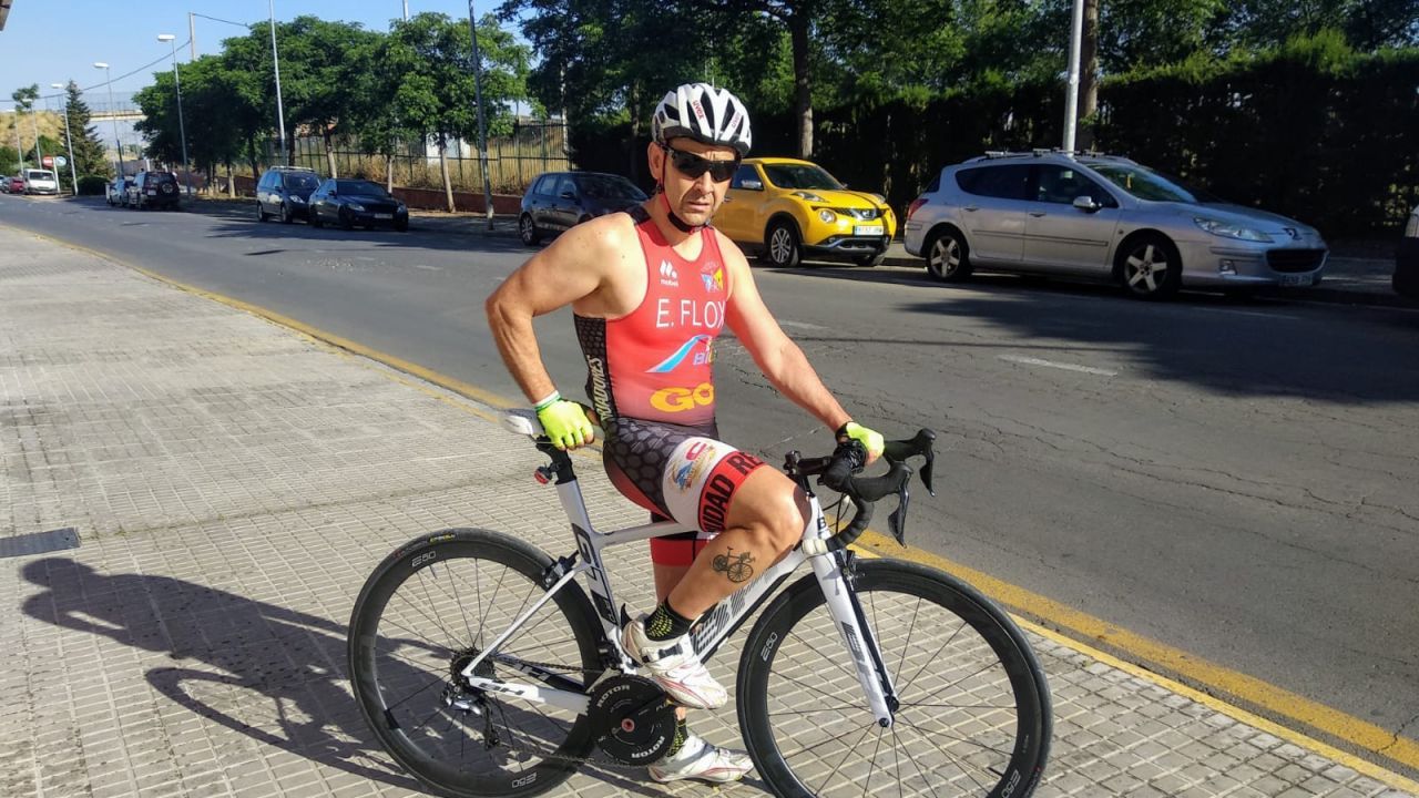 El guardia civil y triatleta que ha superado 2 veces un cáncer con metástasis y también el Covid-19.