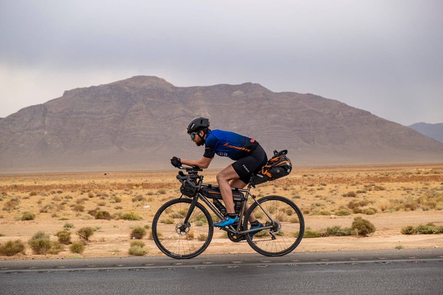 Un deportista extremo alemán dará la vuelta al mundo... ¡¡haciendo un triatlón!!