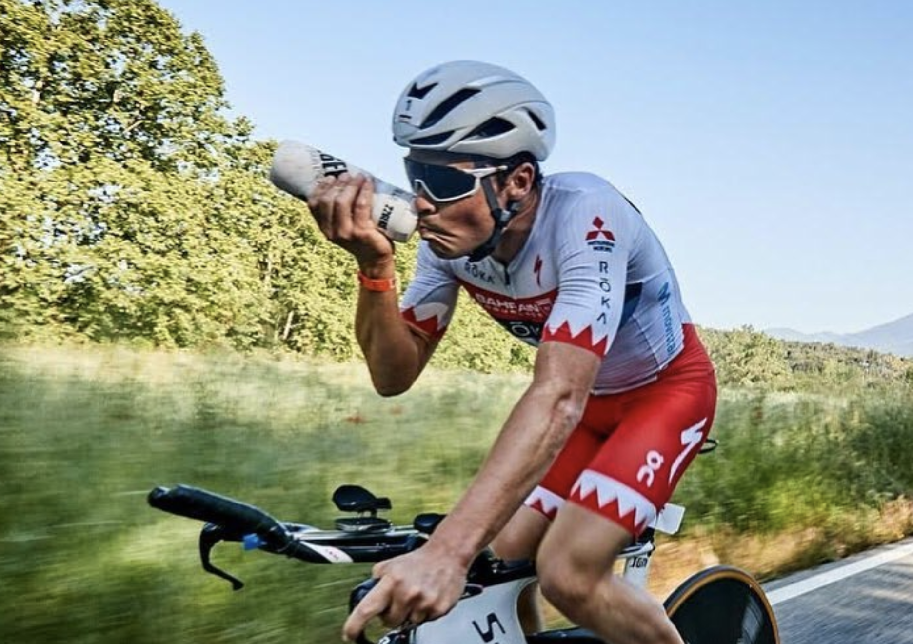 Así es la bebida energética que toma Gómez Noya en IRONMAN: 'Sub9 Race Day'.