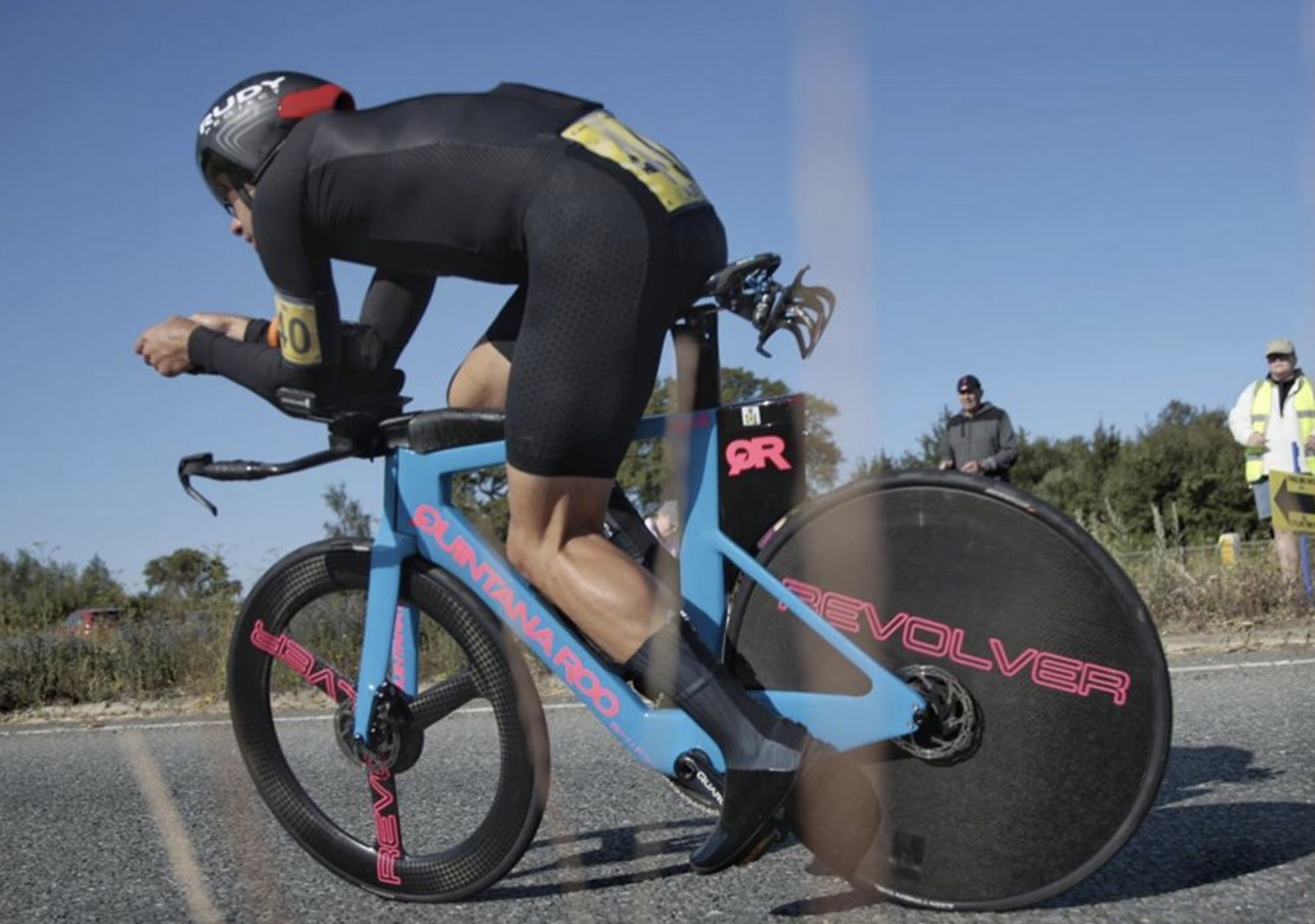 El triatleta británico Joe Skipper hace 525 km en 12 horas.