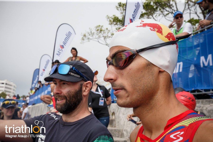 Las 21 reglas para nadar más rápido en triatlón del entrenador de Mario Mola. Las 21 reglas para nadar más rápido en triatlón del entrenador de Mario Mola.