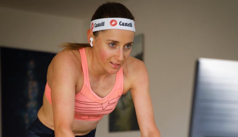 Una hora de rodillo con la campeona del IRONMAN de Barcelona.