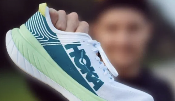 ¡¡Misterio resuelto: Jan Frodeno correrá con zapatillas Hoka One One!!