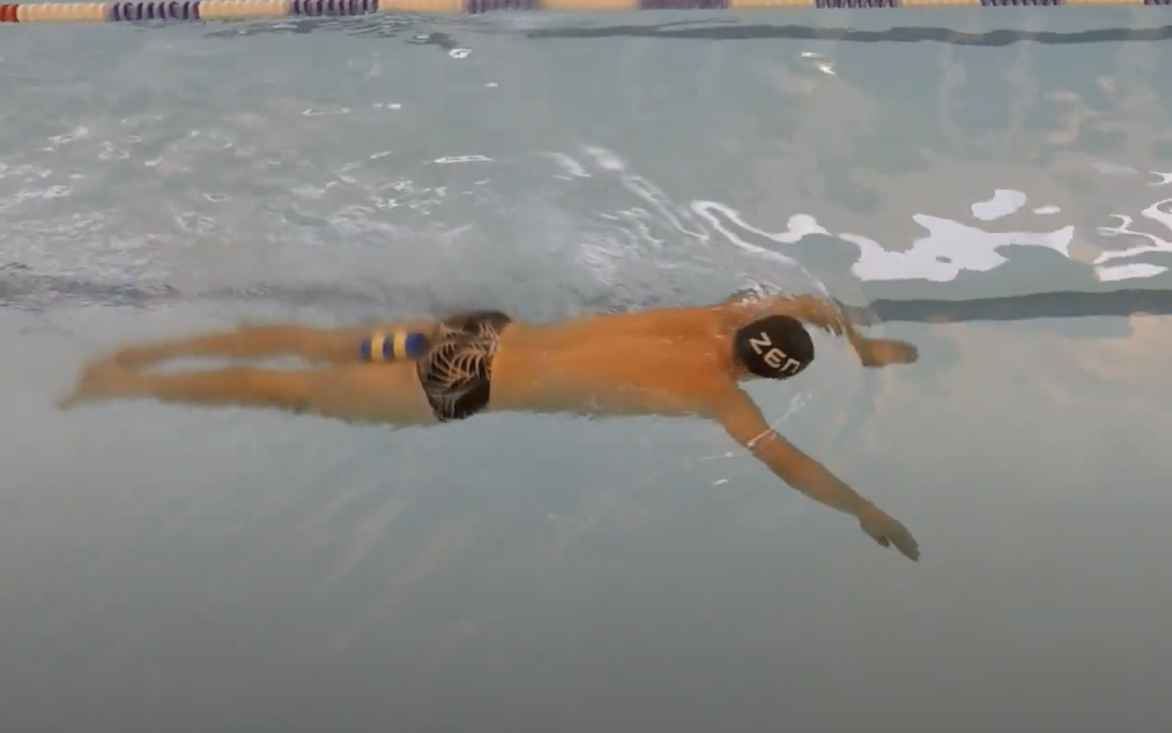 Los mejores ejercicios de técnica de natación... por Kieran Lindars.