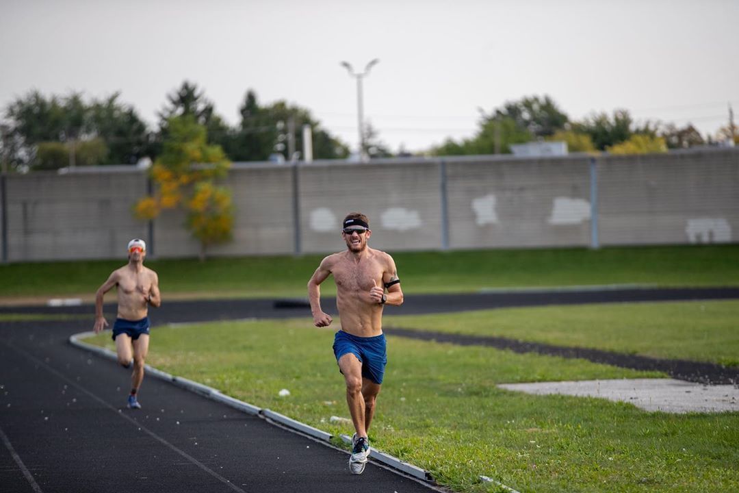 Lionel Sanders progresa adecuadamente como atleta: ya corre el 1.000 el 2:46.