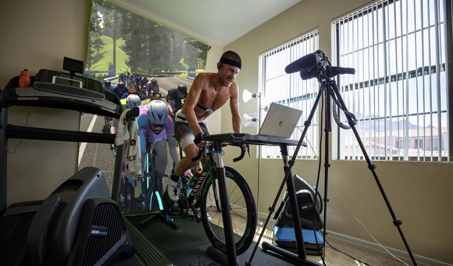 Lionel Sanders, seleccionado para el primer Campeonato del Mundo de Ciclismo Virtual de la UCI.