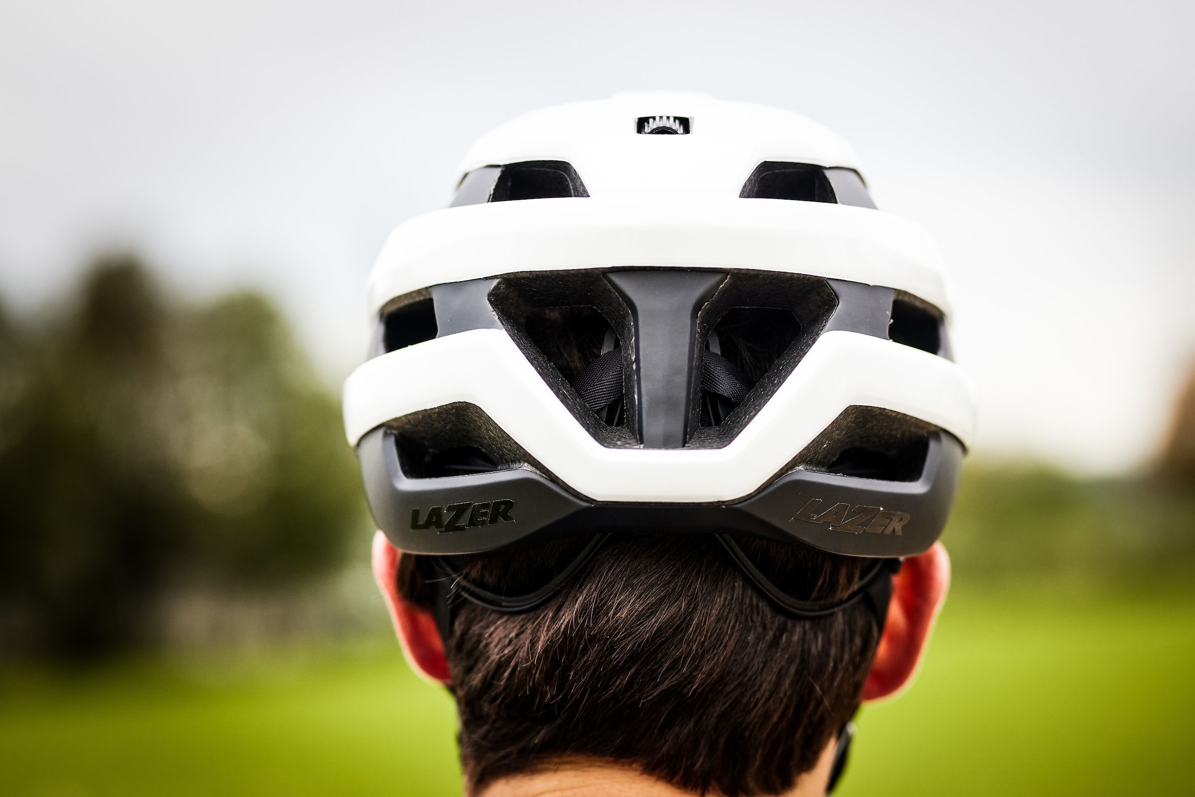 MY2021 SPHERE WHITE BLACK 11 PRODUCT MY2021 SPHERE WHITE BLACK 11 PRODUCT