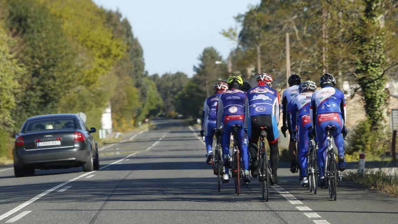 La DGT anuncia una nueva norma para adelantar a los ciclistas: hasta 200 € de multa si no se cumple.