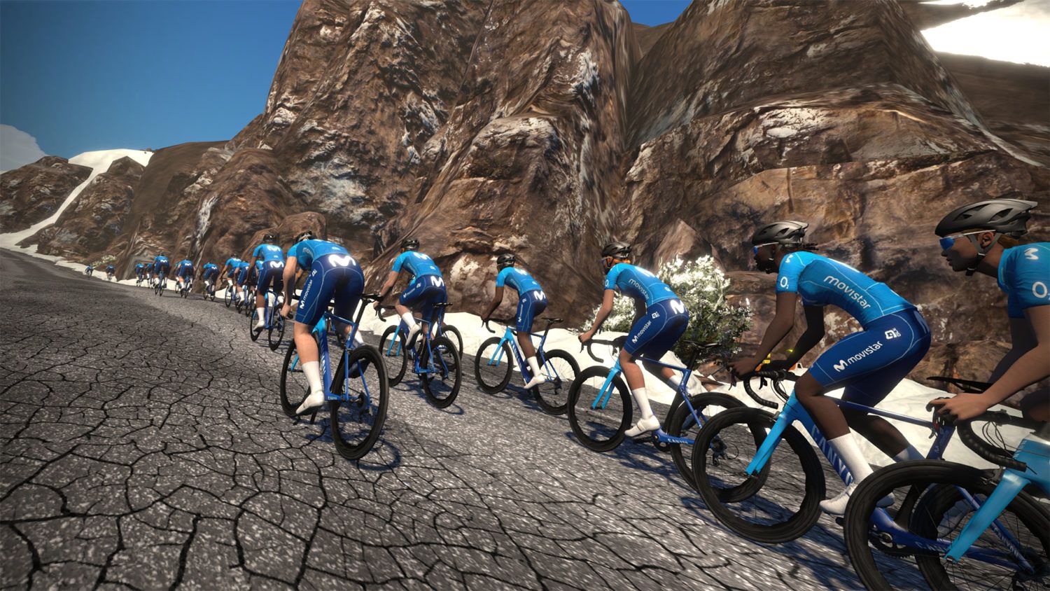 ¿Quieres convertirte en ciclista del nuevo Movistar E-Team? Toma nota.