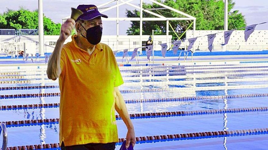 'Súper Paco', primer nadador español de 95 años en completar los 50 libres.