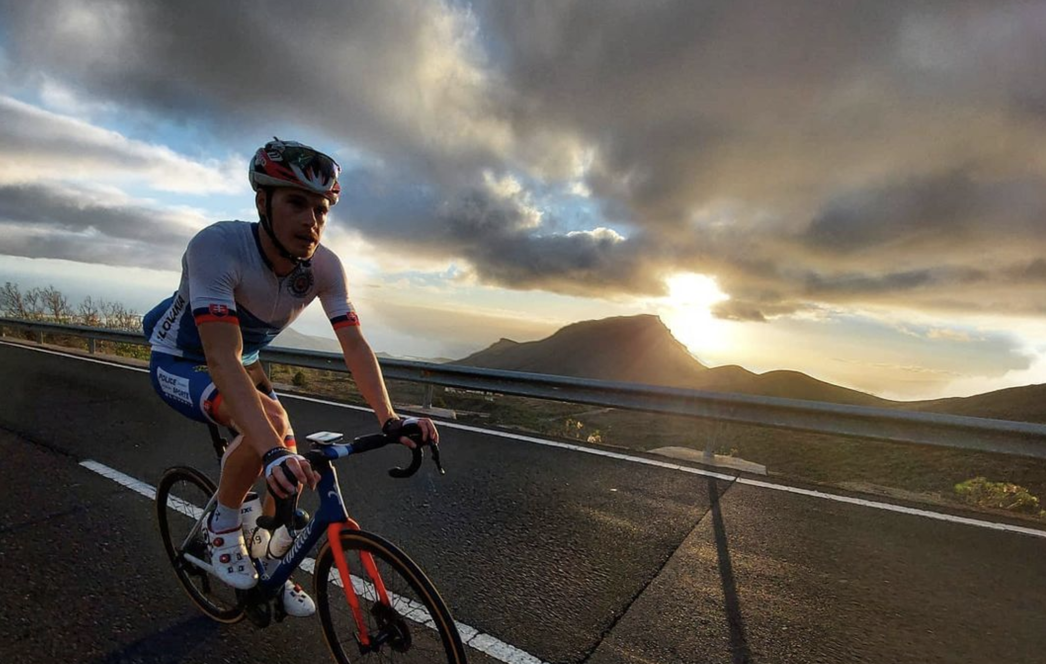 Dos detenidos en Benidorm por el robo de una bicicleta al equipo eslovaco de triatlón.