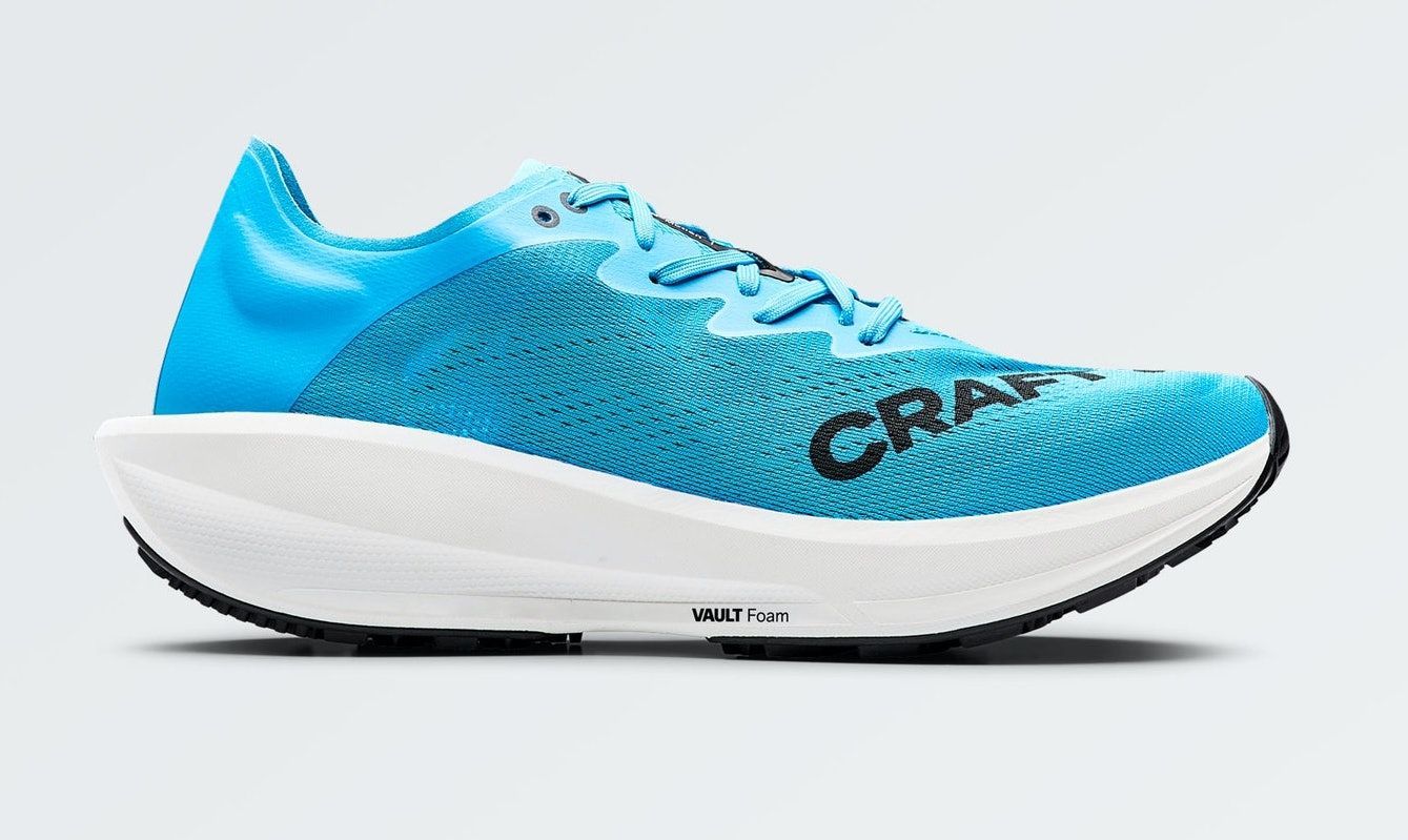 Nueva zapatilla con placa de fibra de carbono: Craft CTM Ultra Carbon.