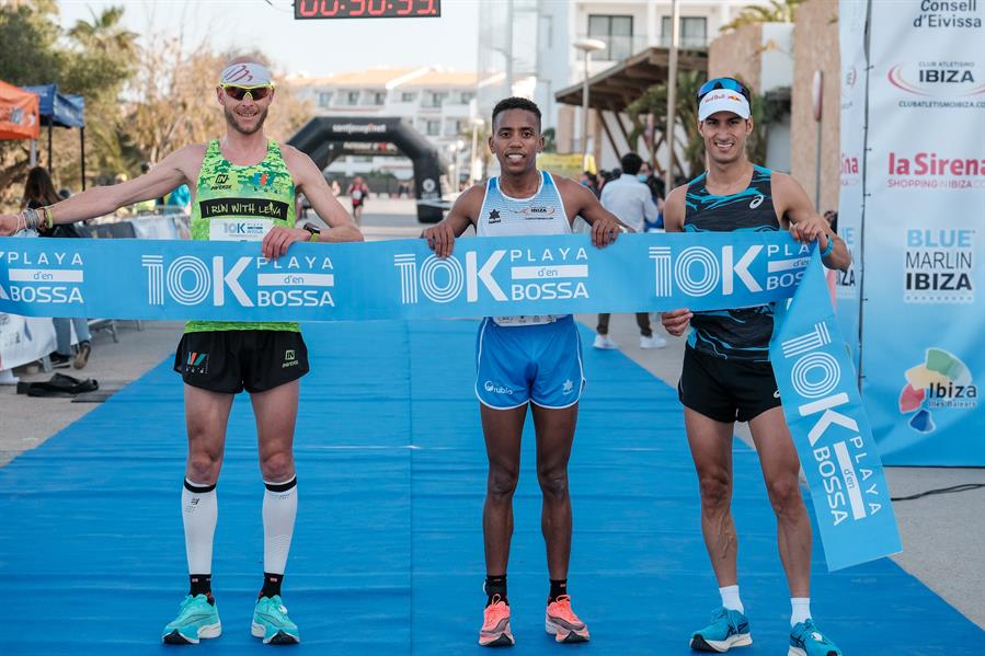 Mario Mola se lleva el cara a cara con Gómez Noya en el 10K de Ibiza.