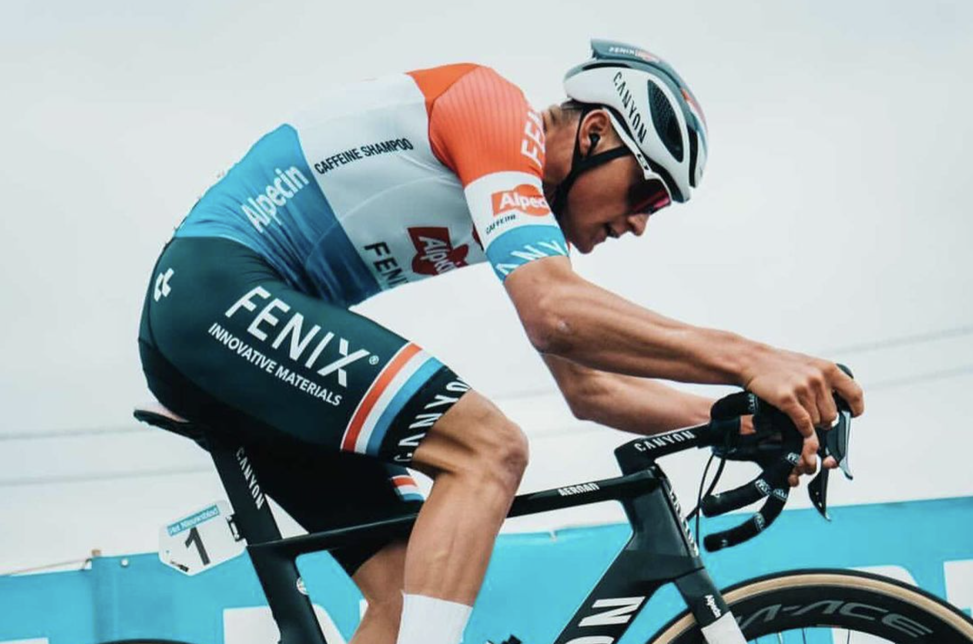 Los datos 'extraterrestres' de Mathieu van der Poel en el Tour de Flandes.