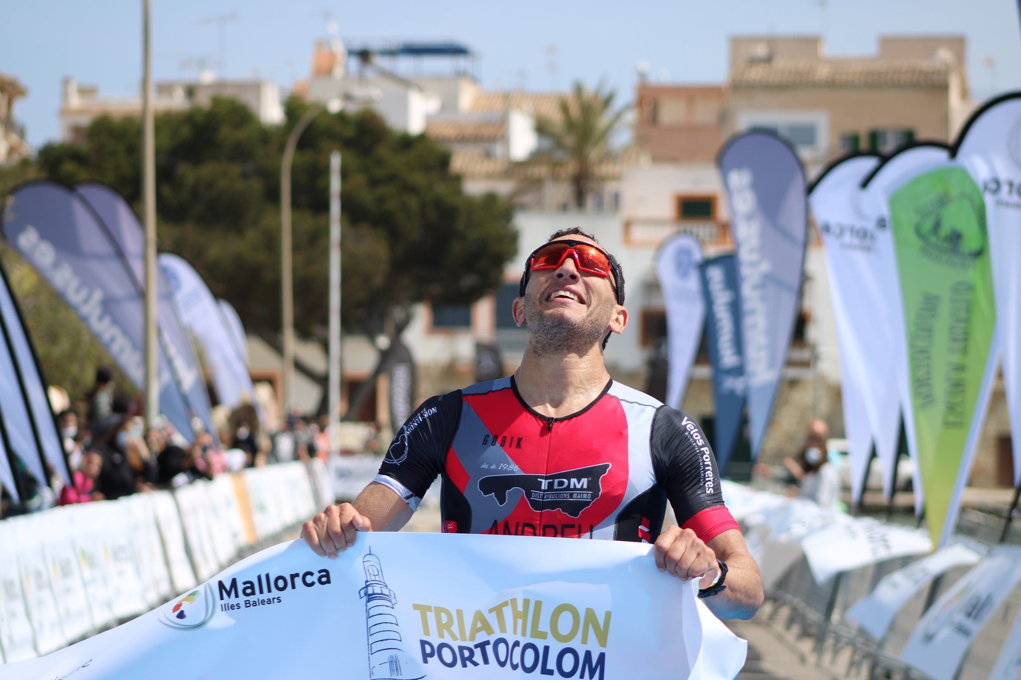 Gran remontada y victoria de Joan Nadal en el Triathlon de Portocolom.