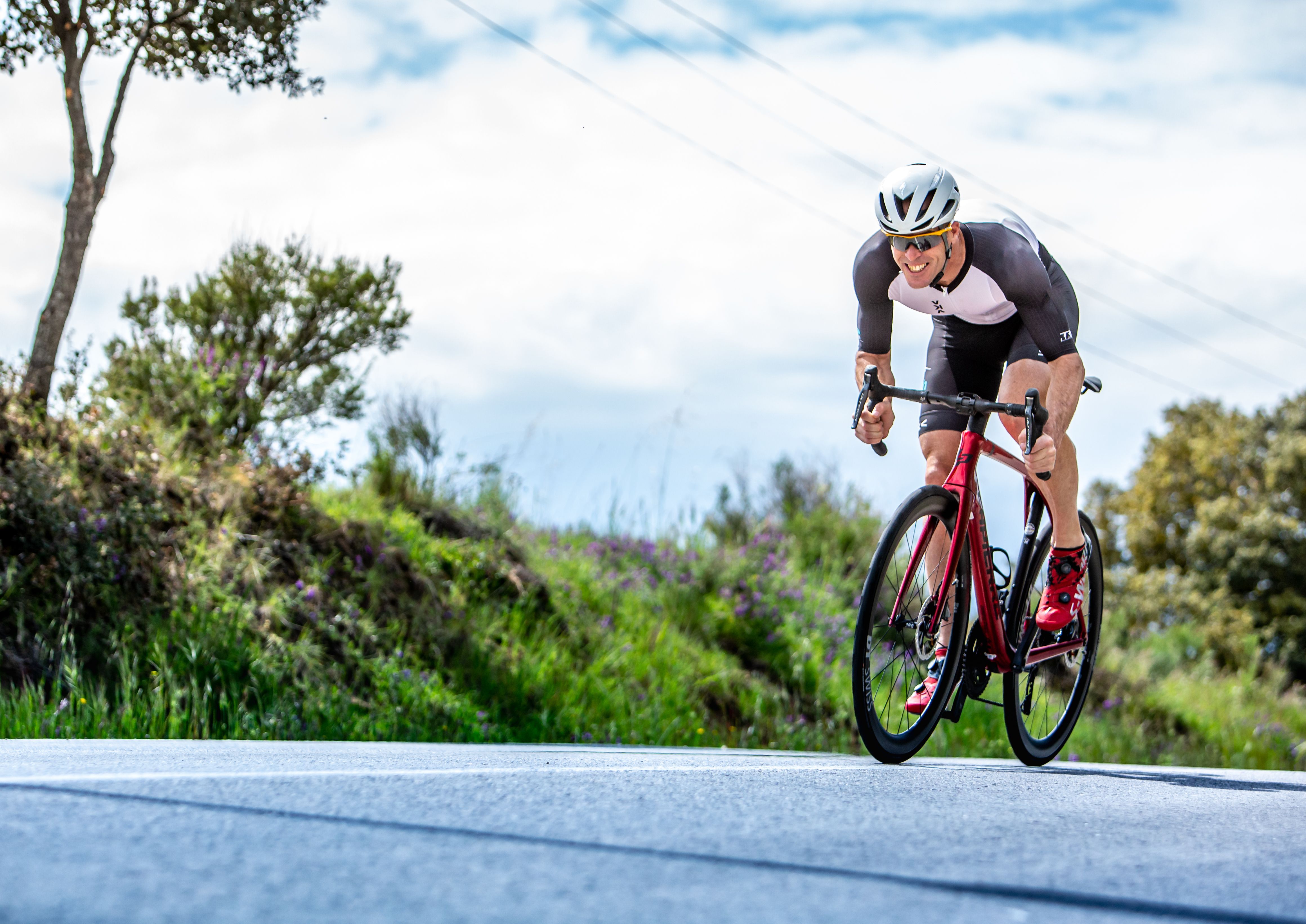 [TEST-TRILUARCA] Lapierre Aircode DRS 8: la bici que te vale para cualquier distancia de triatlón.