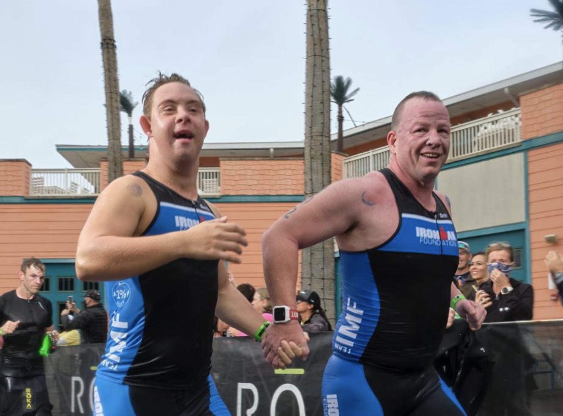 ¡¡El primer triatleta con síndrome de Down que completó un IRONMAN gana el 'Oscar del deporte'!!