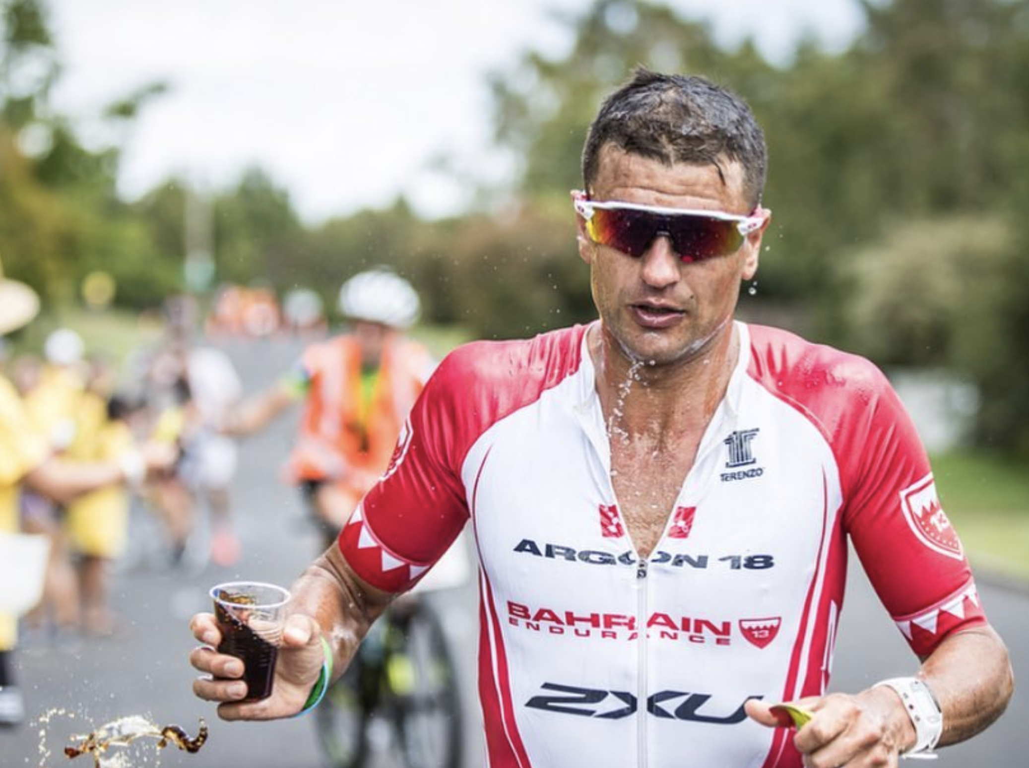 "Si no vas a menos de 8 horas en un IRONMAN, es poco probable que estés en lo más alto del podio".