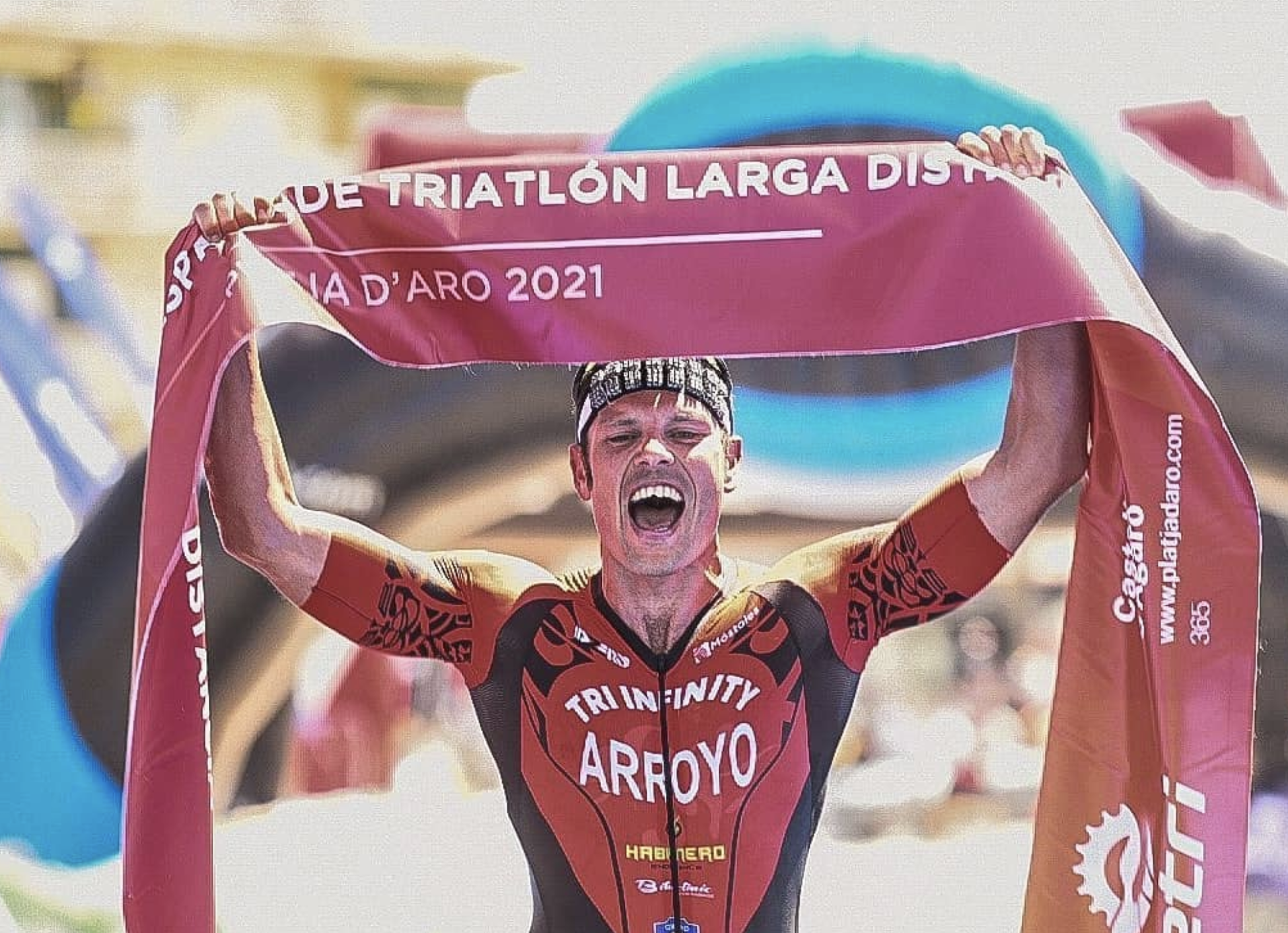  "O bajas de las 8 horas en IRONMAN o no tienes nada que hacer para estar en Hawaii".