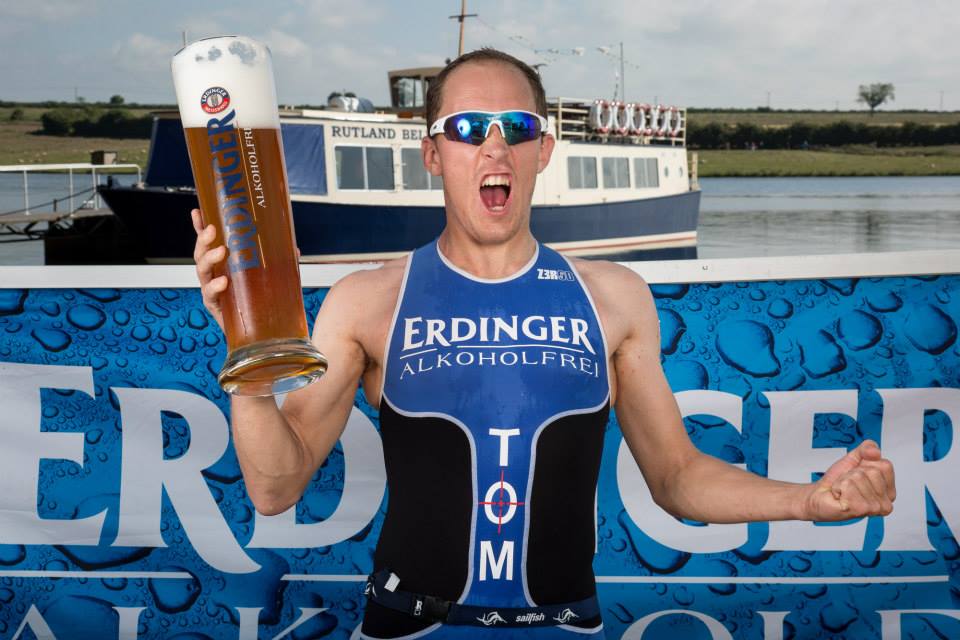 Un grave error en un momento crítico: "Cuando acabe el IRONMAN voy a hincharme a cervezas".