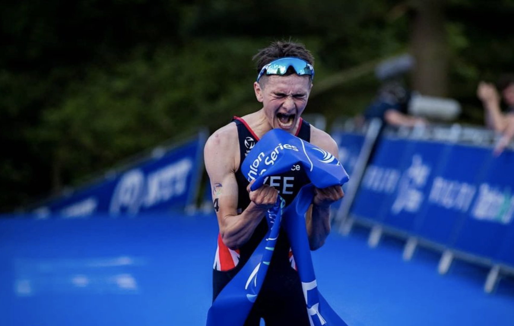 Lo mejor de la prueba masculina de las WTS de Leeds de este domingo.