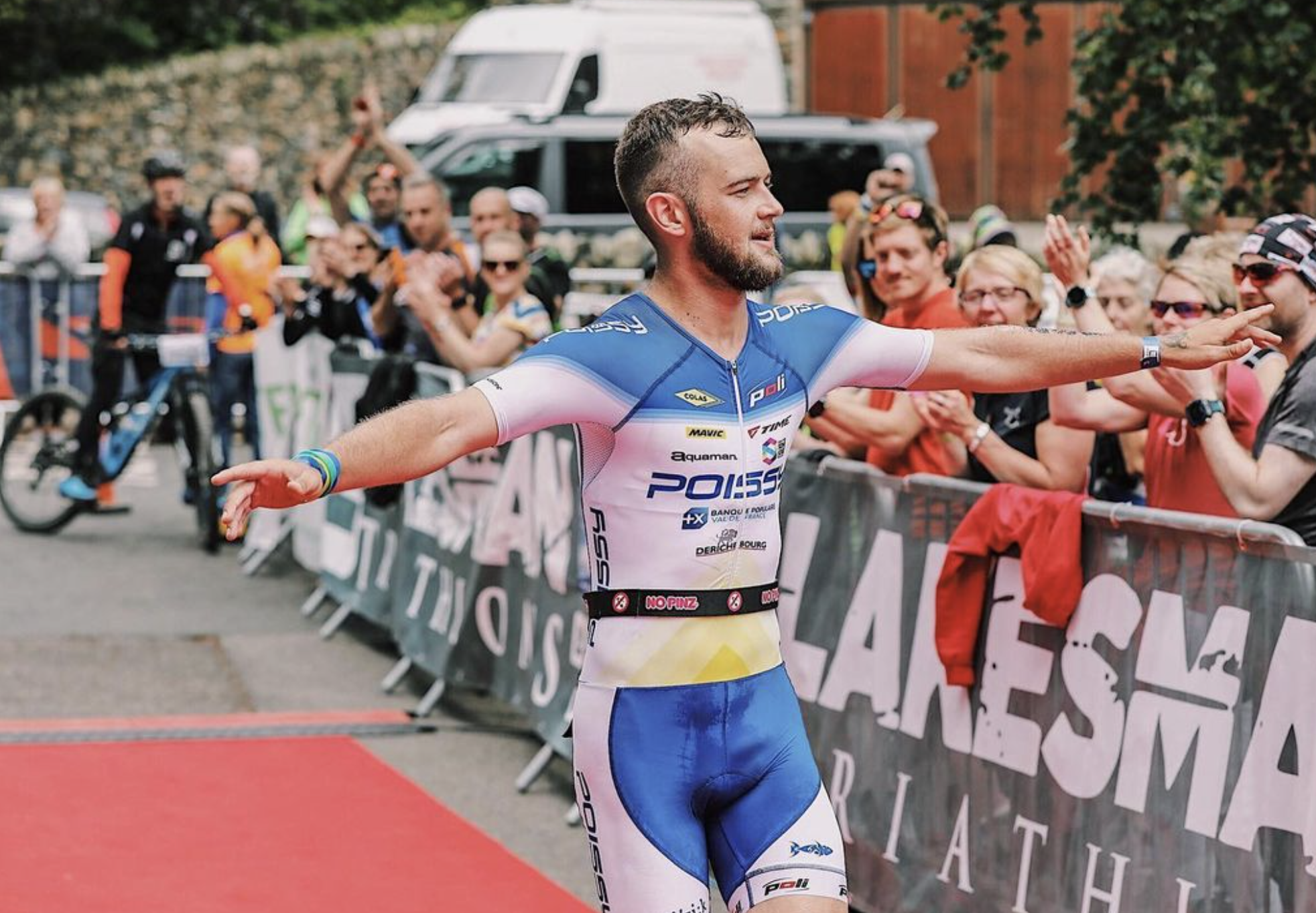 El triatleta de 22 años que tuteó a Noya... será el PRO más joven de la historia en competir en Kona.