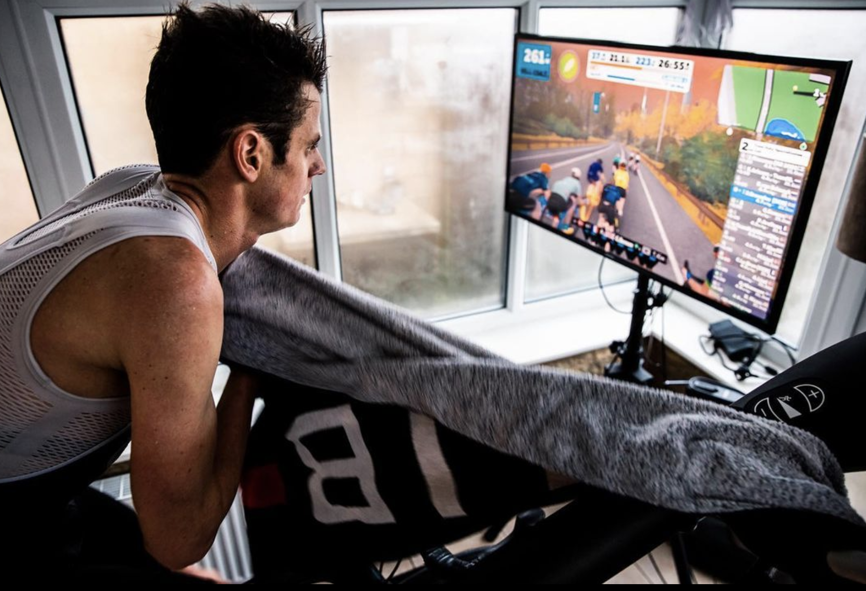 ¿Cuántas horas ha pasado Jonny Brownlee en su invernadero a 35º para ganar el oro en Tokio?