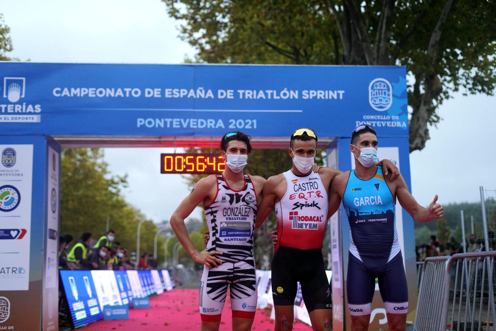 Paula Herrero y David Castro, campeones de España de Triatlón Sprint en Pontevedra.